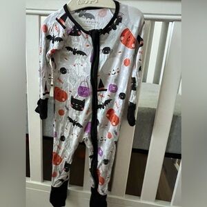 Little Sleepies zippy 3-6 Halloween euc